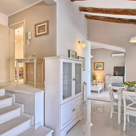 Semesterbostad Avemar Pula