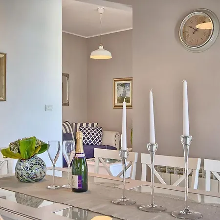 Semesterbostad Avemar *