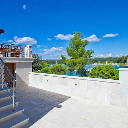 Semesterbostad Avemar