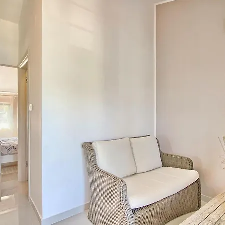Holiday home Avemar