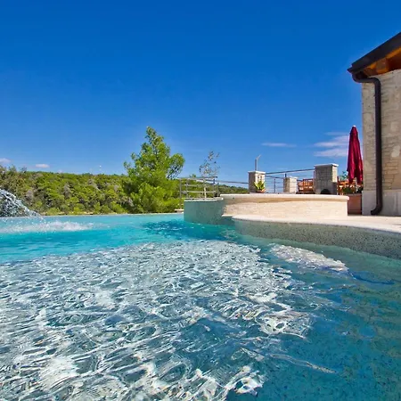 Avemar Holiday home