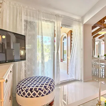 Avemar Holiday home *